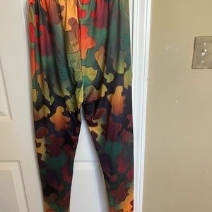 Two piece set. Multi color